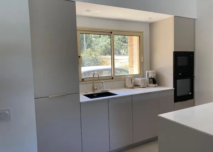 Villa Charming Stone With Pool *