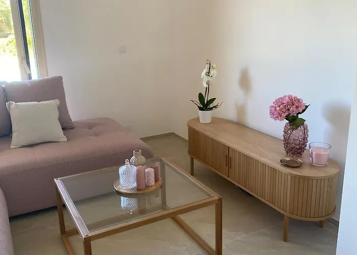 Charming Stone With Pool Villa *