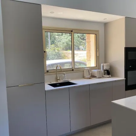 Villa Charming Stone With Pool *