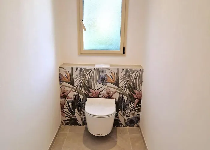 Villa Charming Stone With Pool